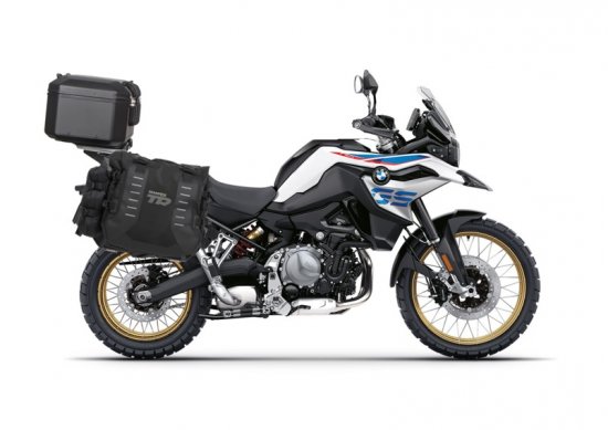 Kompletná sada bočných adventure vakov SHAD TERRA TR40 a hliníkového 55 L vrchného kufru ,vrátane montážnej sady SHAD BMW F750GS/F850GS/ADVENTURE